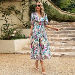 Diyun designed a cross-border Amazon dress for Europe and America in the summer of 2025, featuring a chic, waist-cinched, deep V-neck and printed long dress