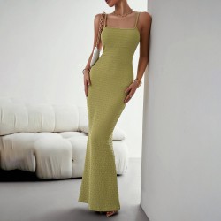 Di Yun designs the 2023 autumn/winter Kardashian ins sexy body-hugging and slimming knitted halter dress for European and American women
